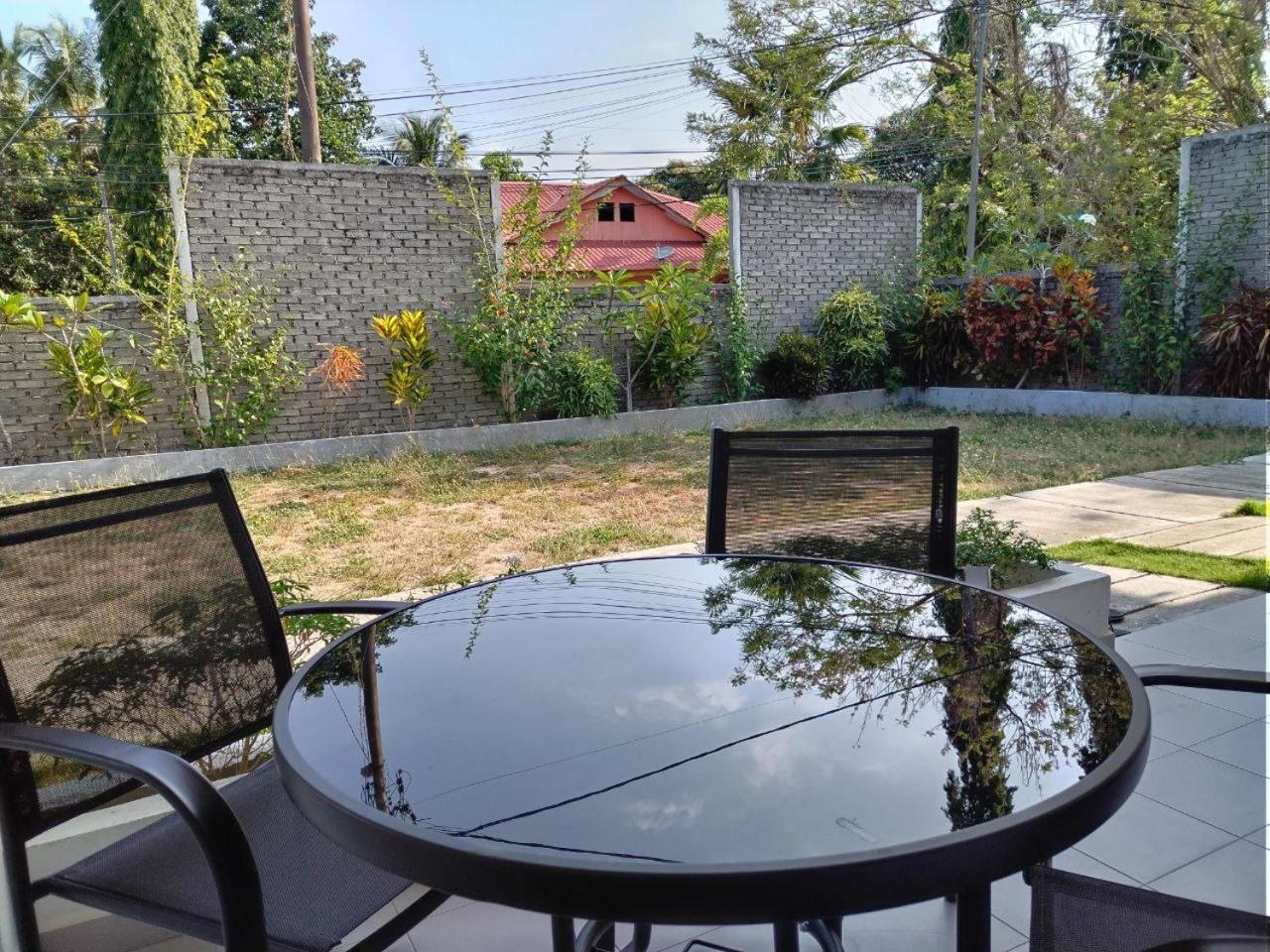 Funduq Al Busyra Motel Pantai Cenang  Exterior photo